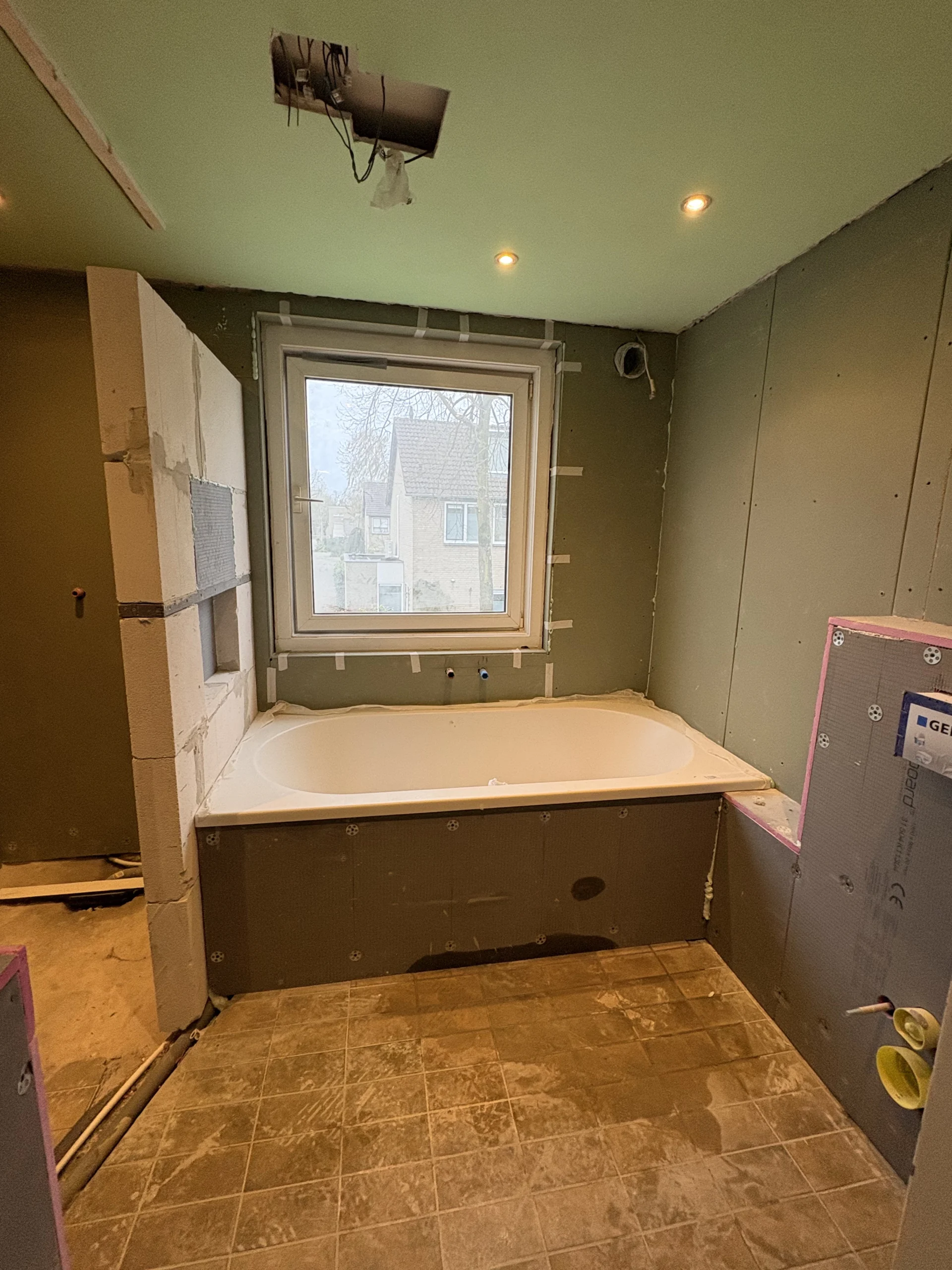 Badkamer renovatie gereed