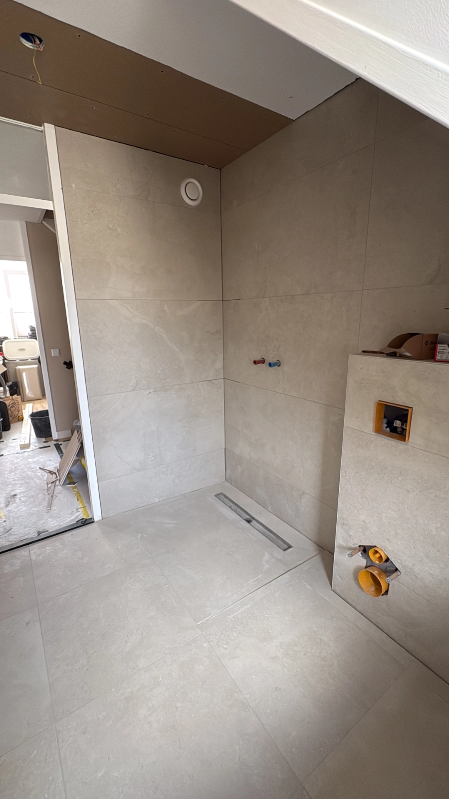 Badkamerrenovatie Tilburg door Habe Timmerwerken